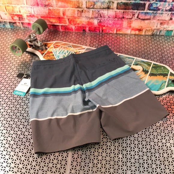🔥 Rip Curl BoardShorts - Picture 5 of 6